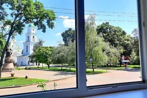 Alex Apartments. White rotunda. 23