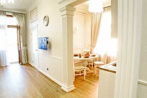 Барокко Терраса. Alex Apartments 10