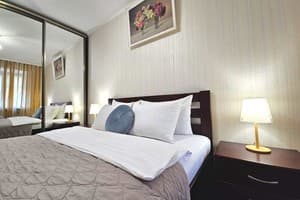 Ботаник. Alex Apartments (бесконтактное поселение 24/7) 11