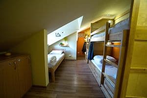 Хостел Dream Hostel Poltava. Место в общем 7-местном номере  3