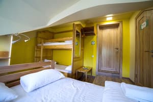 Хостел Dream Hostel Poltava. Семейный 4-местный Приватный с санузлом 2