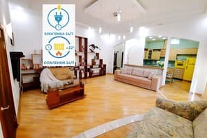 Квартира Дворівнева по вул. Юліана Матвійчука. Alex Apartments