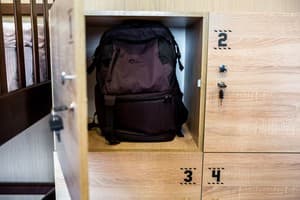 Хостел HOLLYWOOD Hostel. Место в мужском 4-местном номере №2 3
