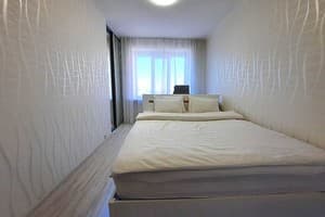 Красное и белое,Alex Apartments (бесконтактное заселение 24/7) 7