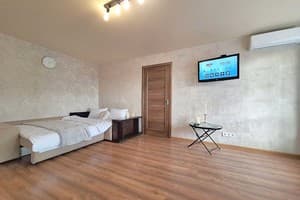 Квартира Напротив театра им.Гоголя (Alex Apartments (бесконтактное поселение 24/7)