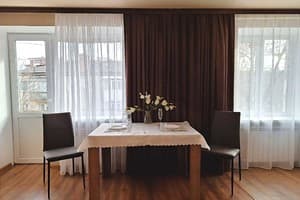 Навпроти театру ім.Гоголя (Alex Apartments (безконтактне заселення 24/7) 13