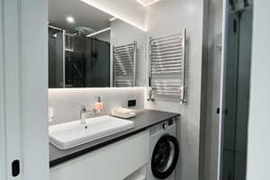 З видом на Театр Гоголя 27