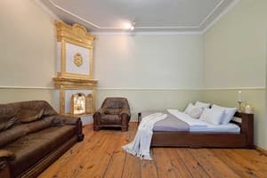 Квартира Золотой камин. Alex Apartments. Цілодобово (безконтактне заселення 24/7)